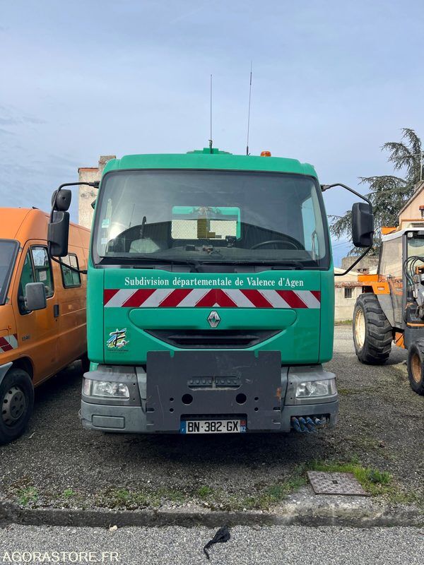 Buy Renault MIDLUM Dump Truck By Auction France NZ39125