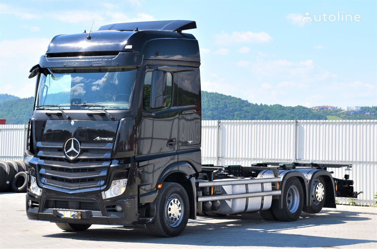 MERCEDES BENZ ACTROS 2542 Fahrgestell 6 80m BDF Topzustand Chassis