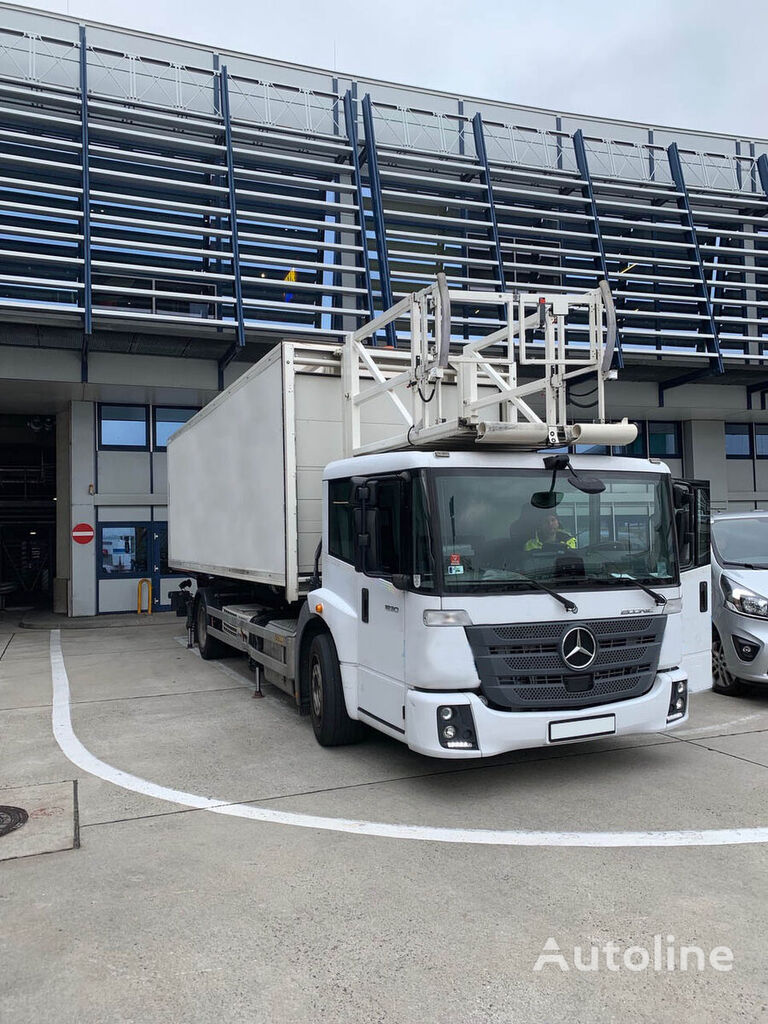 Mercedes-Benz Doll  airport catering truck