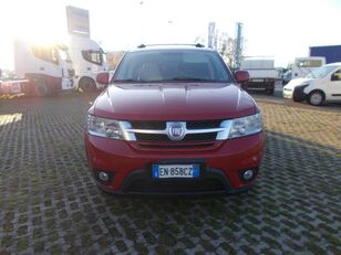 FIAT FREEMONT crossover for sale Italy Torino - CNH Industrial