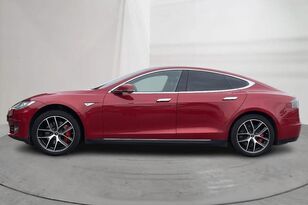 Tesla Model S hatchback