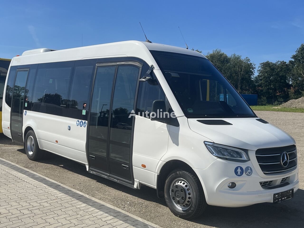 Mercedes-benz Sprinter City 75 Kleinbus Passenger Van For Sale Germany 