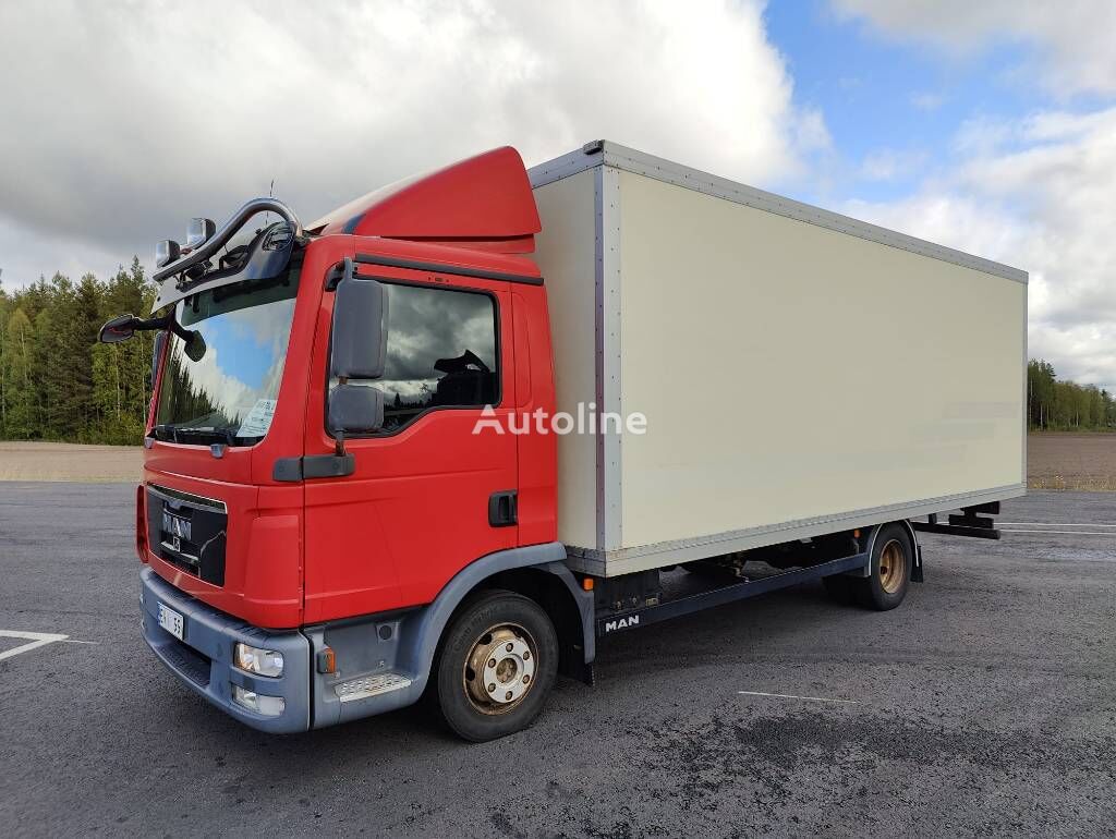 MAN TGL 8.180 box truck