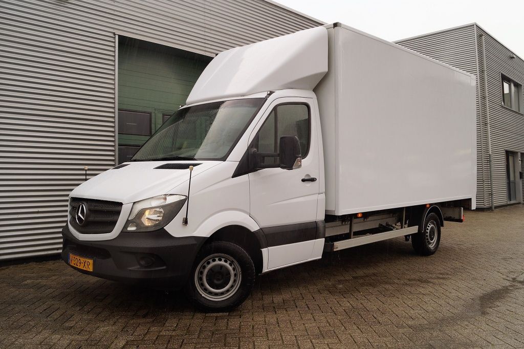 Mercedes-Benz Sprinter 414 2.2 CDi box truck