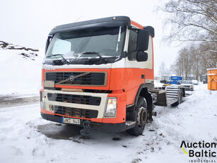 Volvo FM12 car transporter