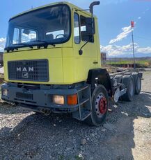 MAN 26.372 chassis trailer