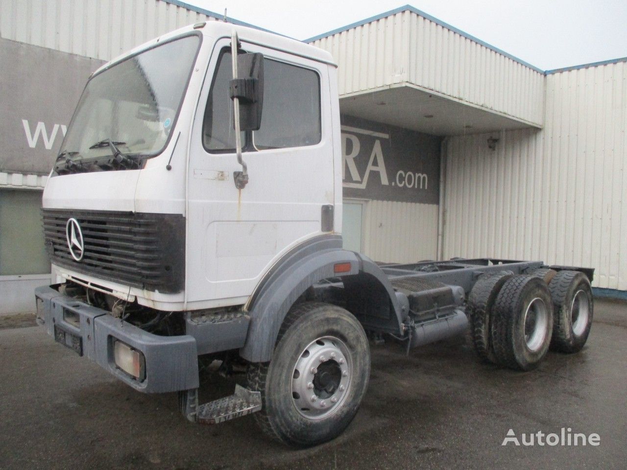 Mercedes-Benz 2426 , V8 , 6x4 , Manual , Spring Suspension chassis truck