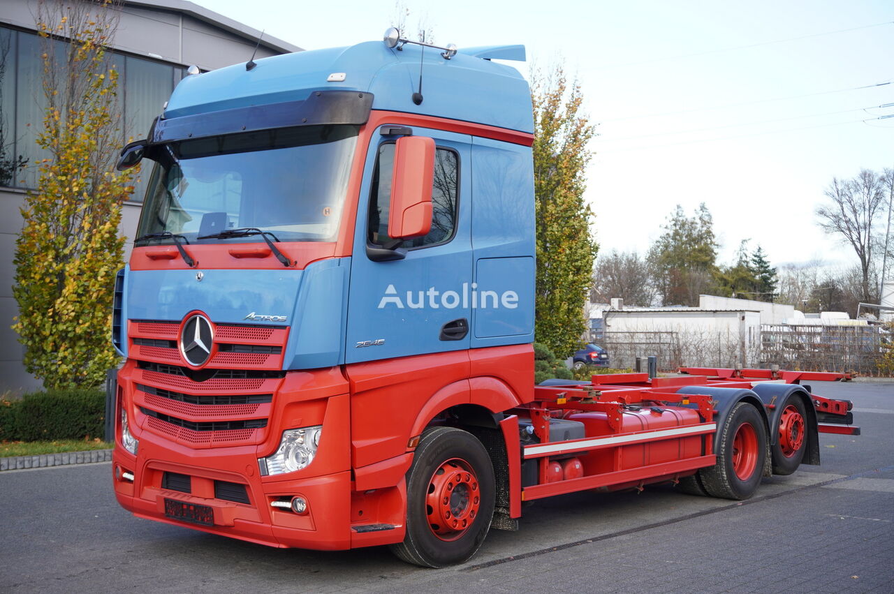 Mercedes-Benz Actros 2545 BDF E6 6×2 / 300 thousand km chassis truck