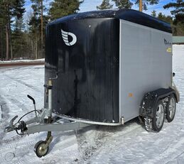 Cheval Liberté C500 closed box trailer