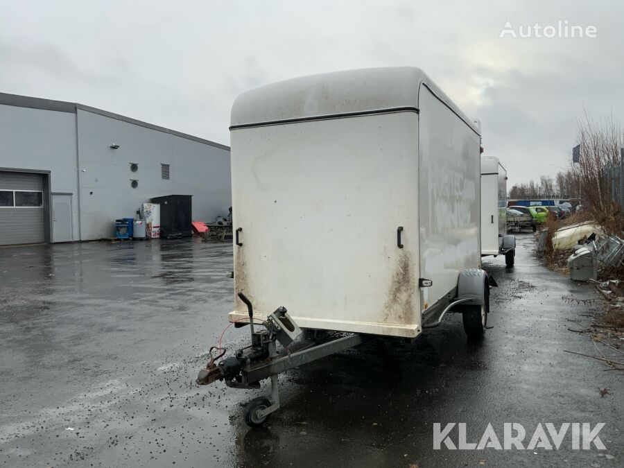 Buy Thule CE100035R closed box trailer by auction Sweden Karlstad, GN38671