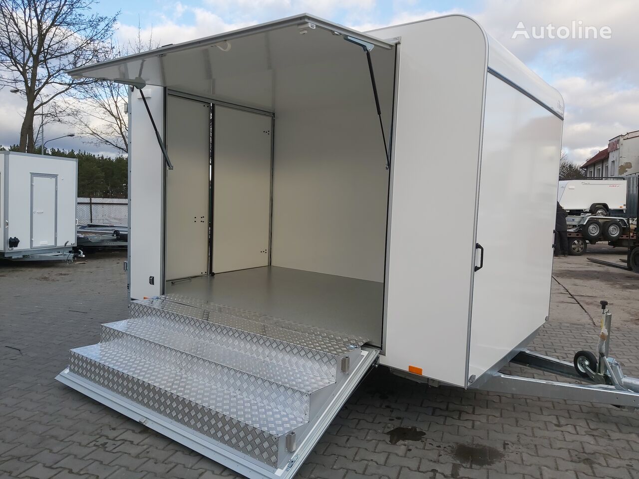 new Tomplan TWSP 370T.01 KUBIX Przyczepa furgon wystawowy 370x220x217 closed box trailer