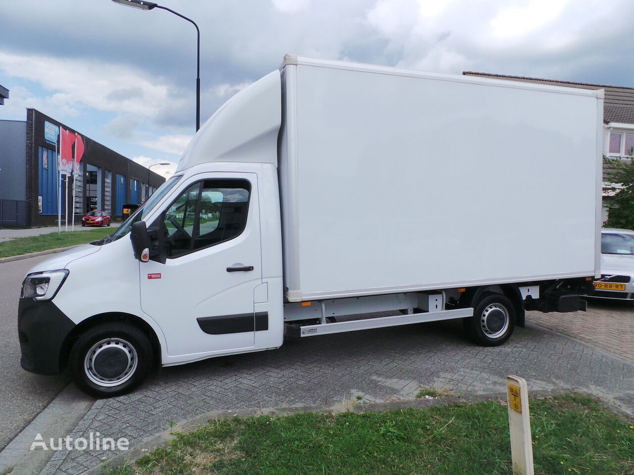 Renault Master T35 2.3 dCi Bakwagen+laadklep car-derived van for sale ...