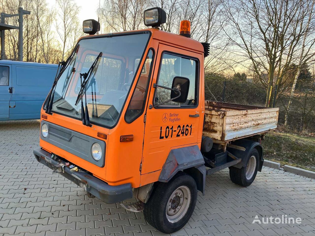 Buy Multicar M26 3 Seitenkipper closed box van by auction Germany