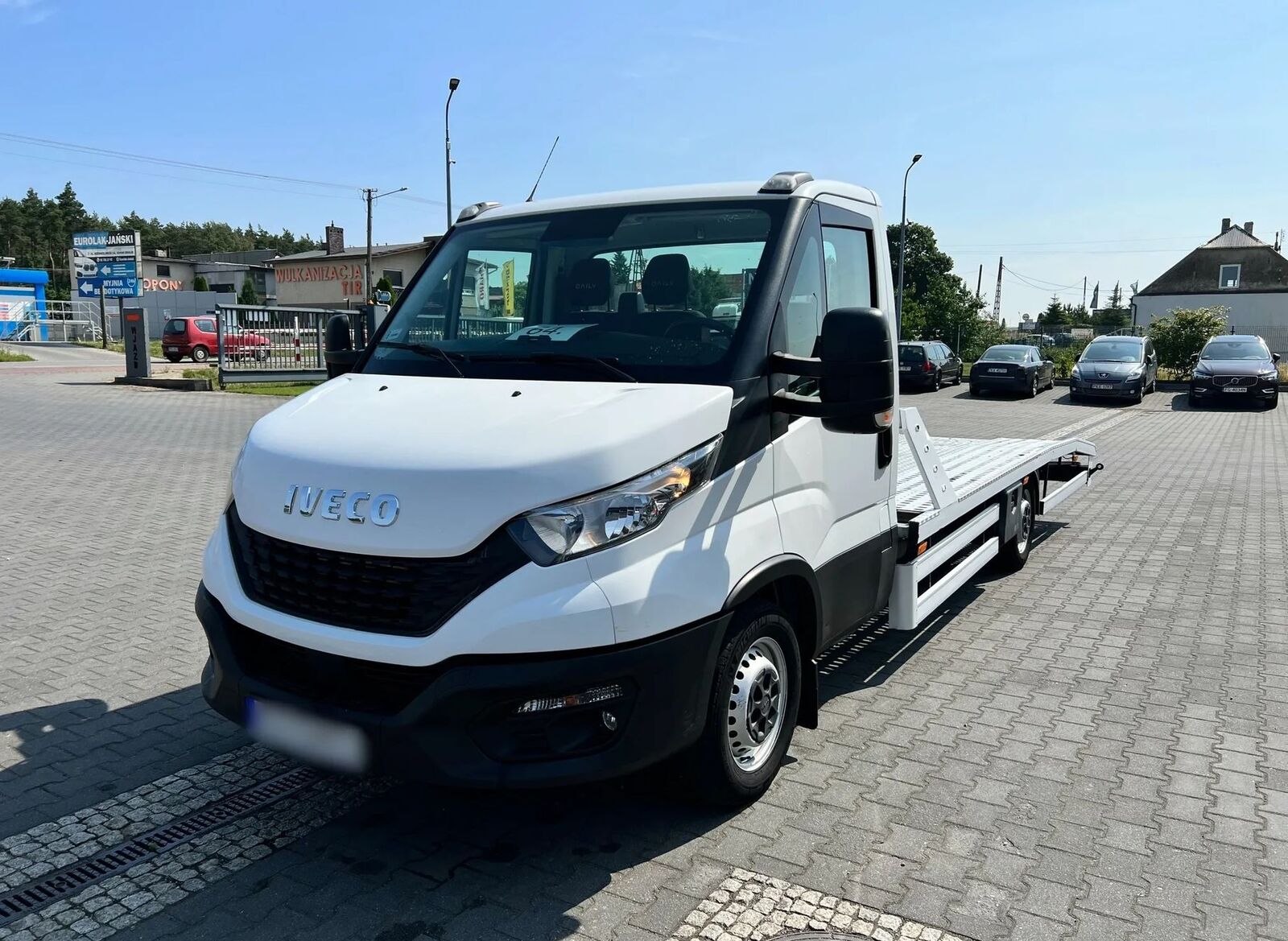 IVECO Daily 35S18 Autotransporter New Model One Owner tow truck < 3.5t