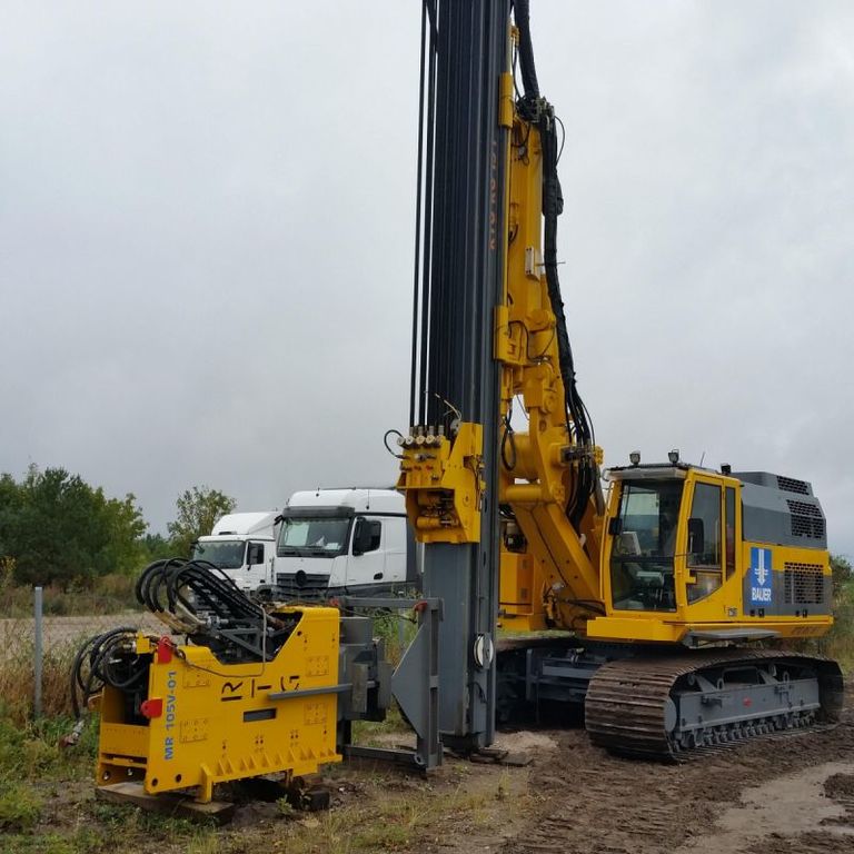 BAUER RTG 19 drilling rigs for sale, drilling plant from Germany, buy ...