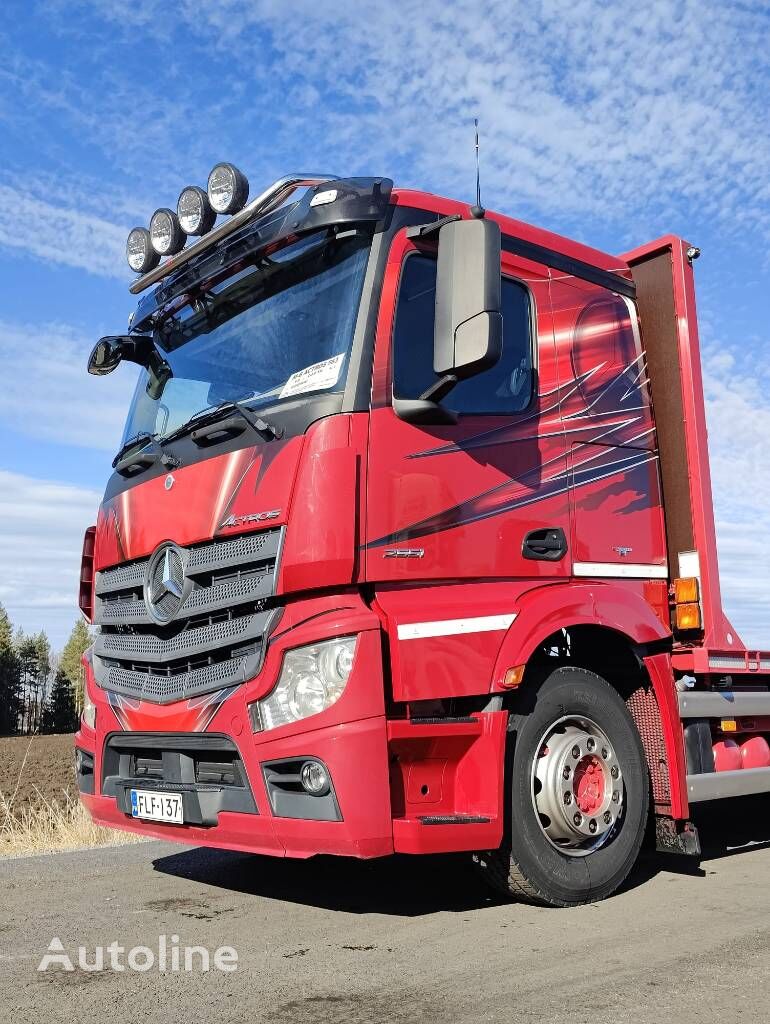 Mercedes-Benz Actros 2551 container chassis