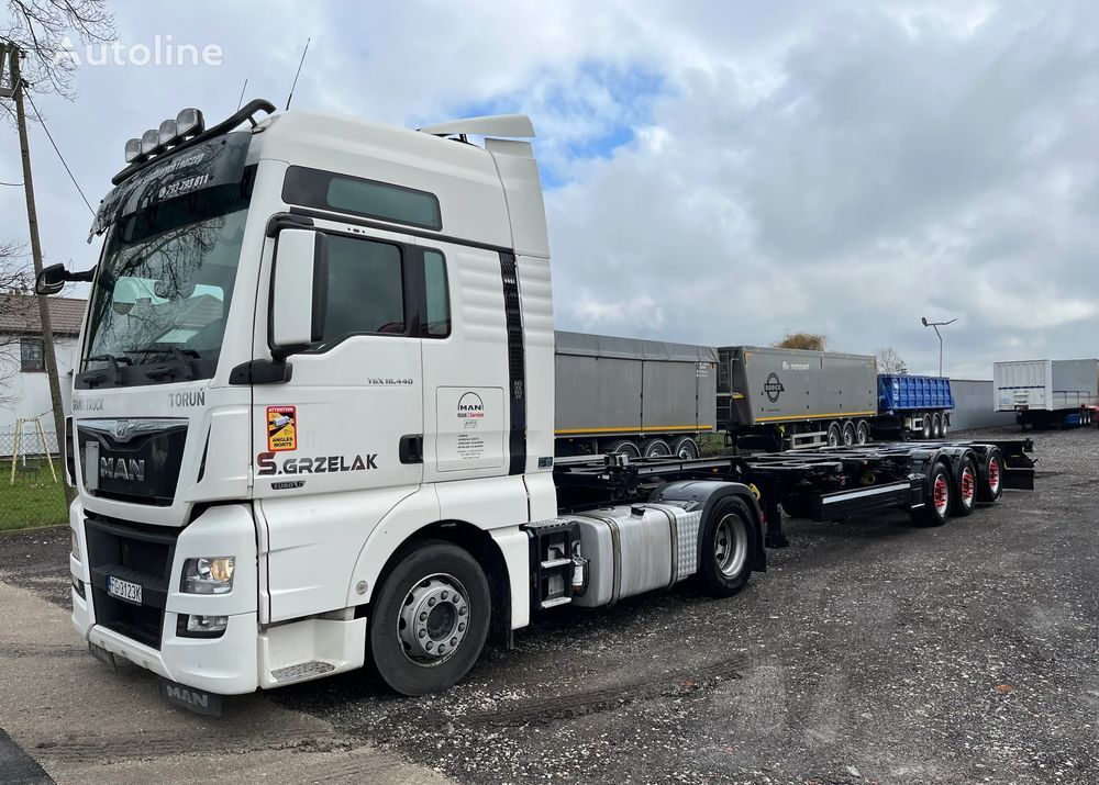 CIMC container chassis semi-trailer