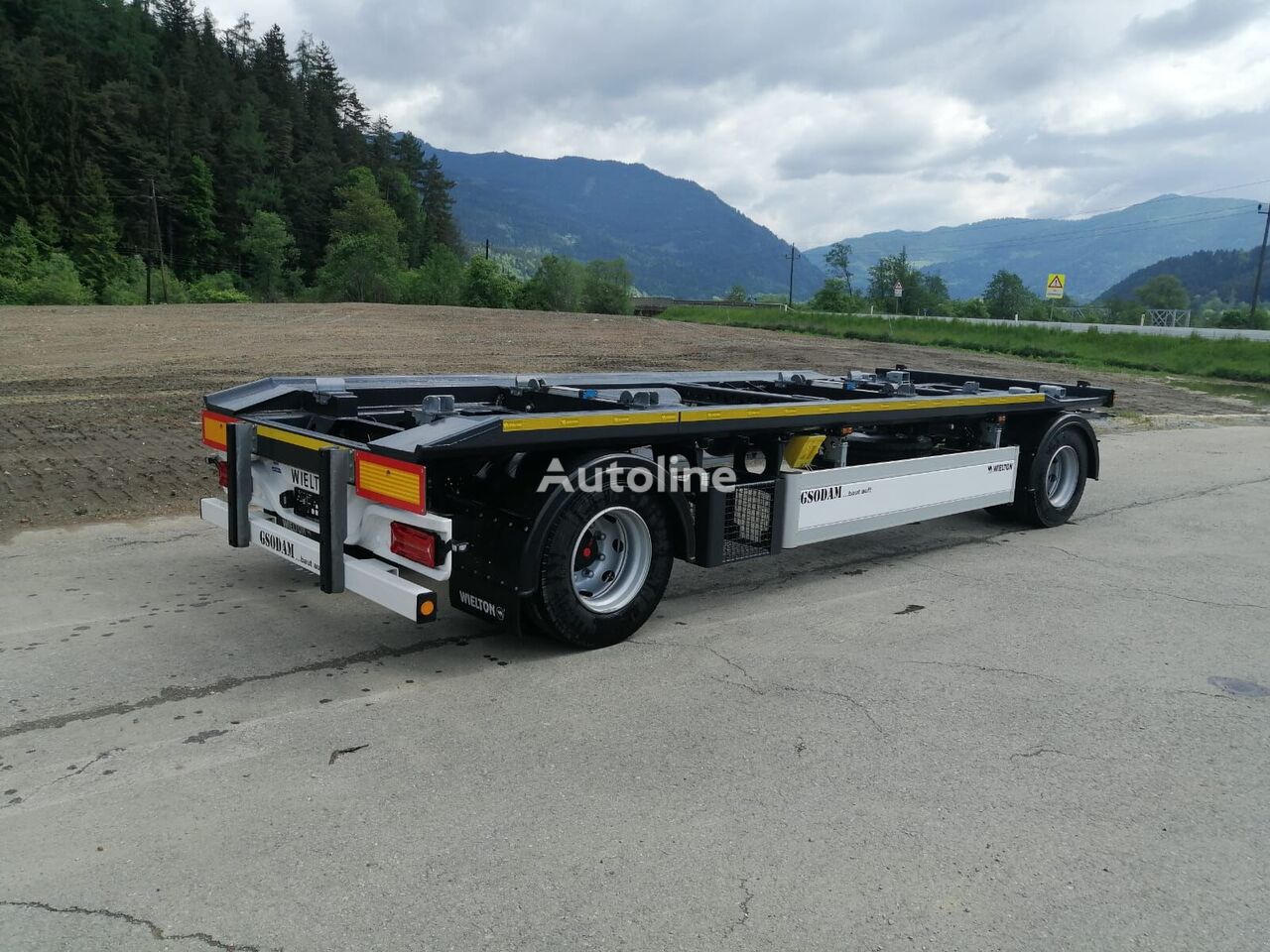 new Wielton 1 Stück sofort verfügbar  container chassis trailer