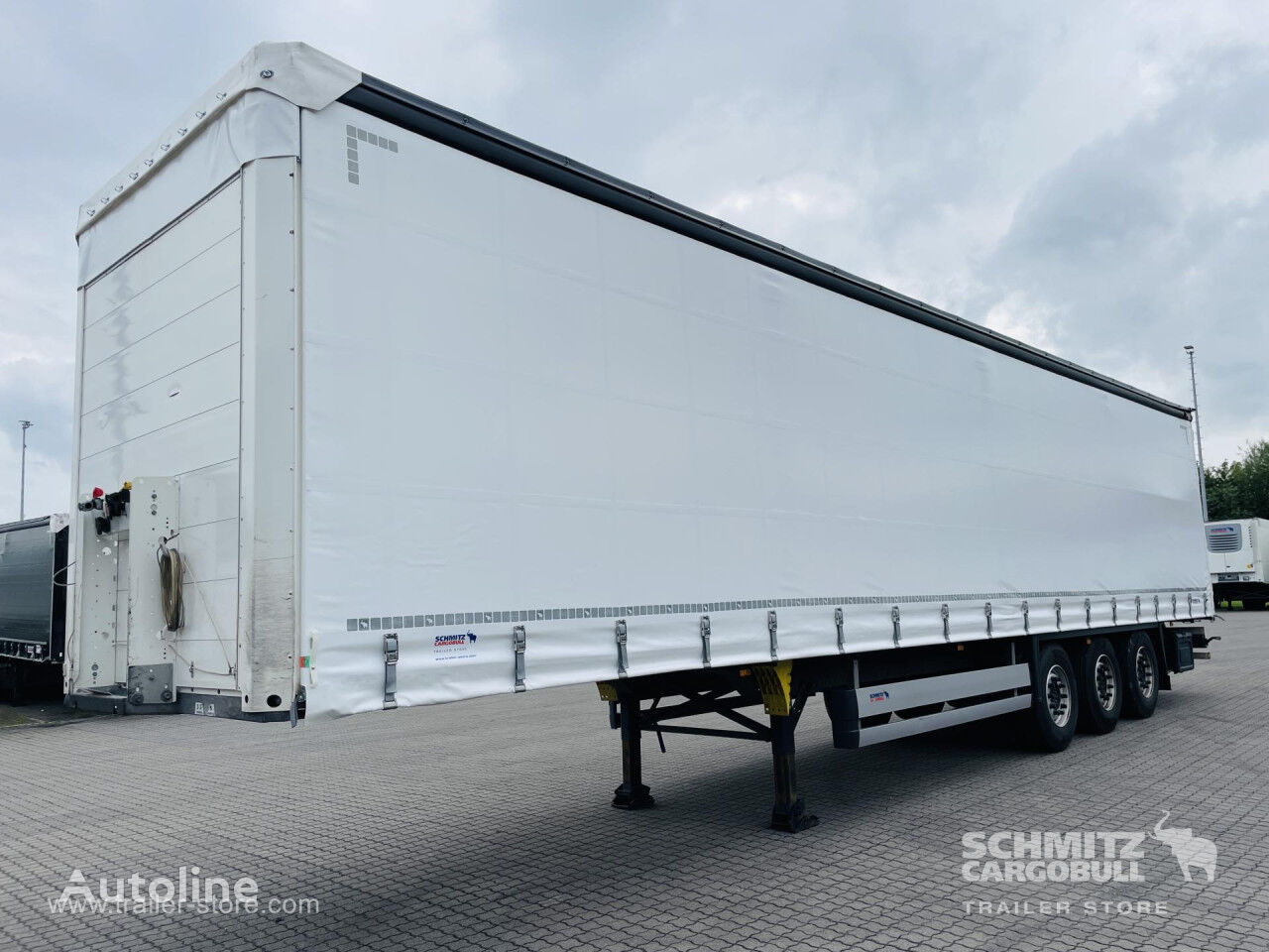 Schmitz Auflieger Curtainsider Standard curtain side semi-trailer