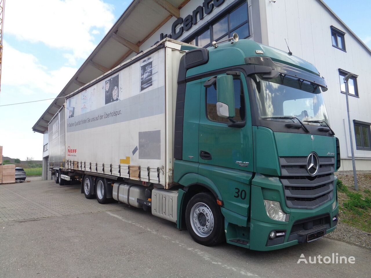 Mercedes-Benz Actros 2545 Jumbo / 2x Bett / Klimaautom curtainsider ...