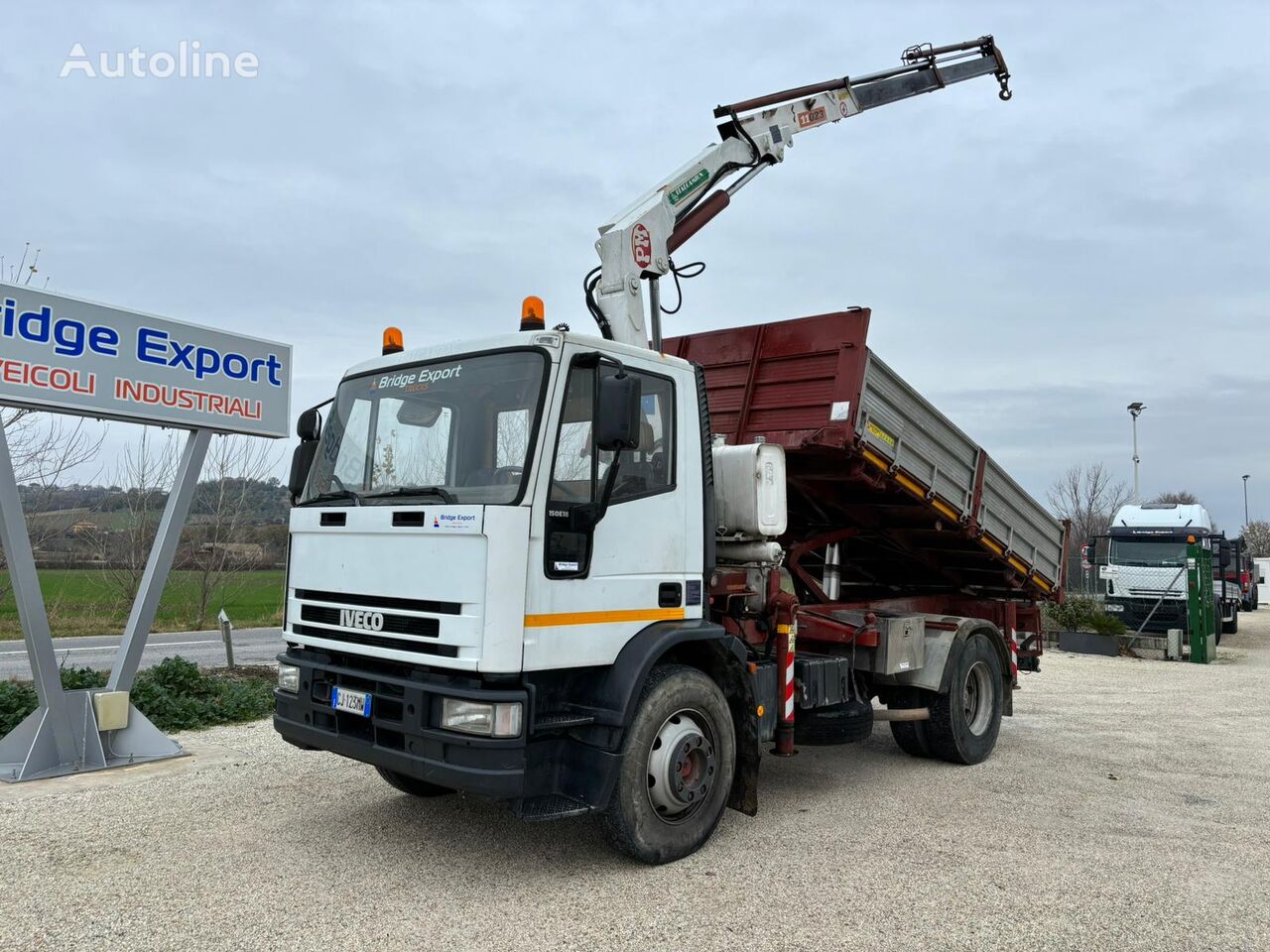 IVECO EUROCARGO 150E18 K con GRU dump truck for sale Italy Macerata ...