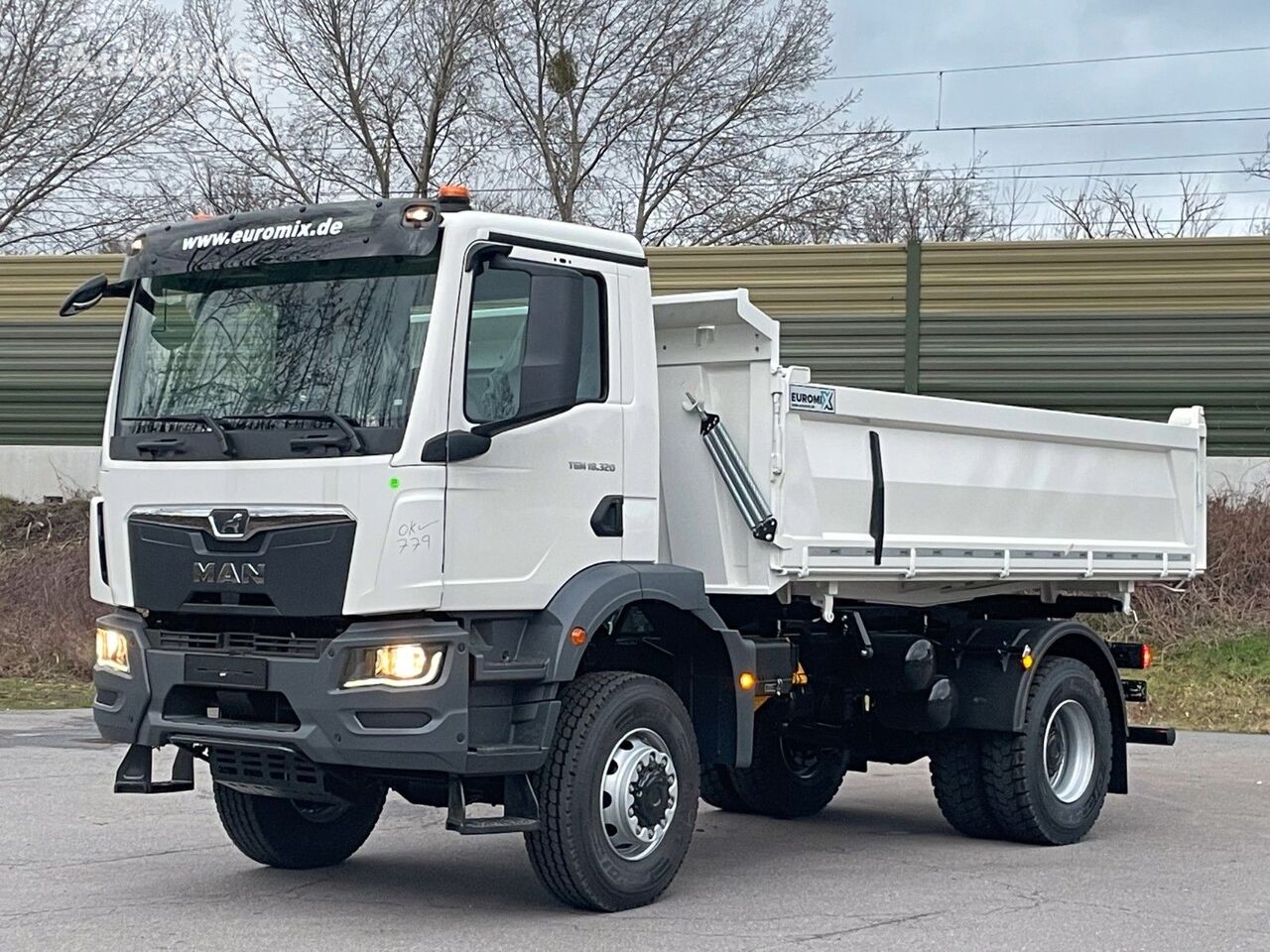 new MAN TGM 18.320  dump truck