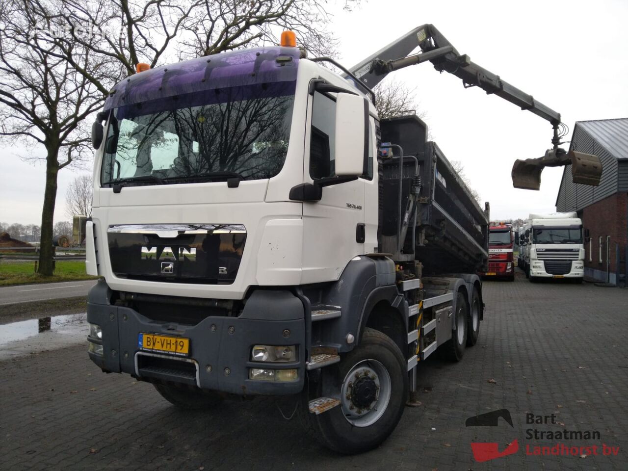 Volvo FMX 6x6 2 zijden kipper met HMF 1643 Z2 autolaadkraan dump truck for  sale Netherlands Landhorst, MG36755