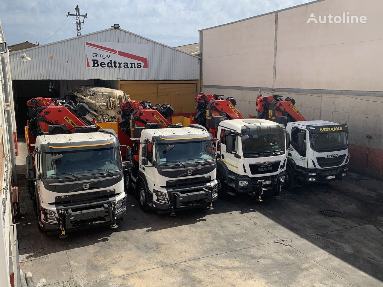 Mercedes-Benz AROCS 500 flatbed truck