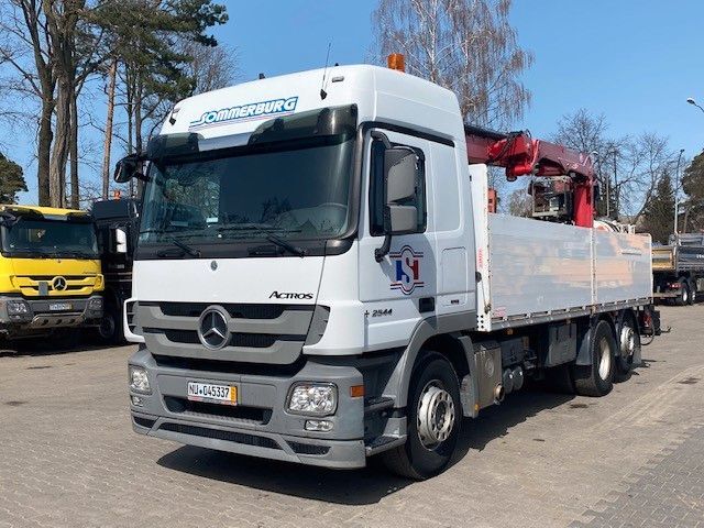 Mercedes-Benz  Actros 2544  flatbed truck