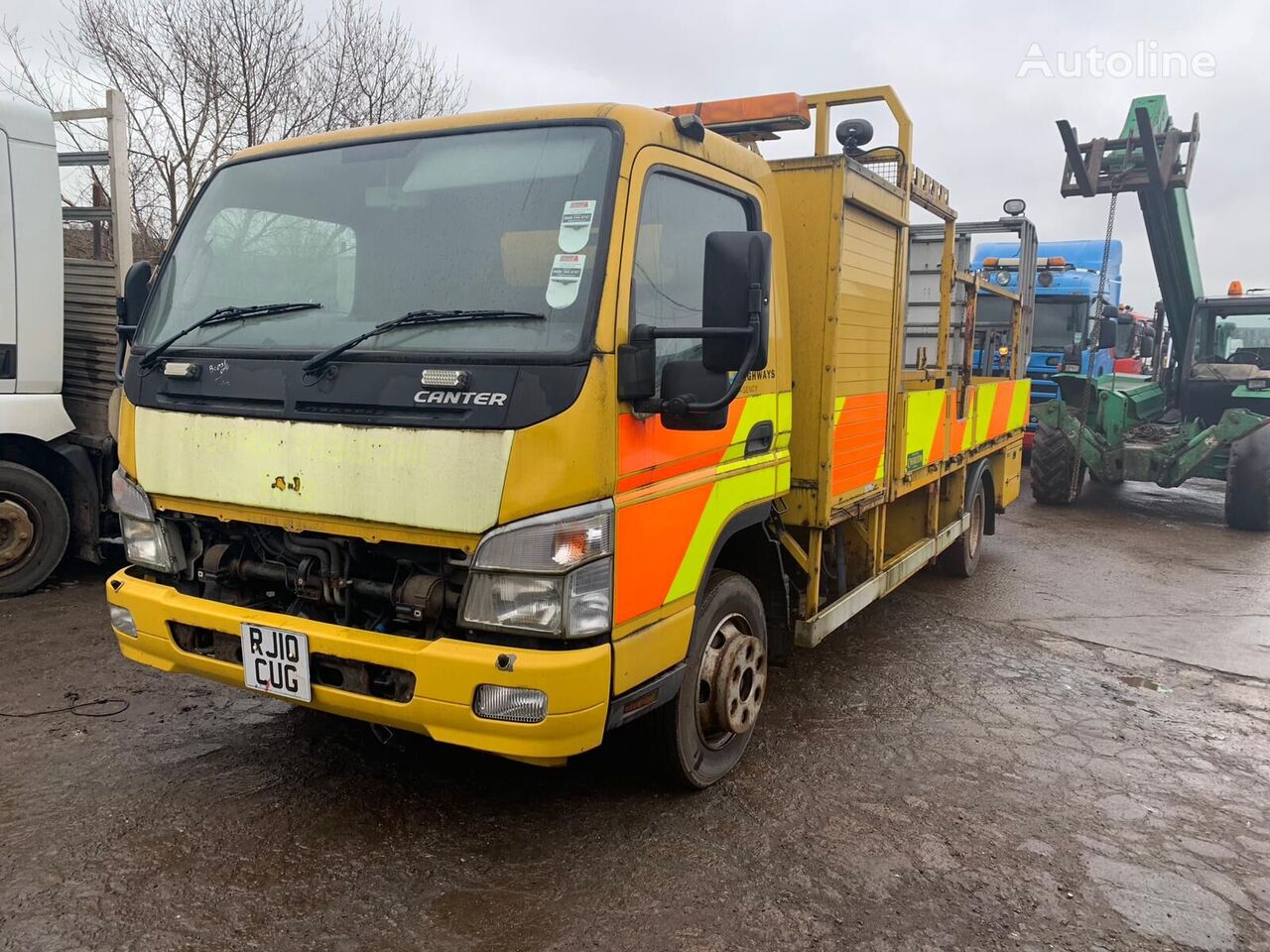 Mitsubishi Fuso CANTER 4M50 (2010) BREAKING flatbed truck for parts