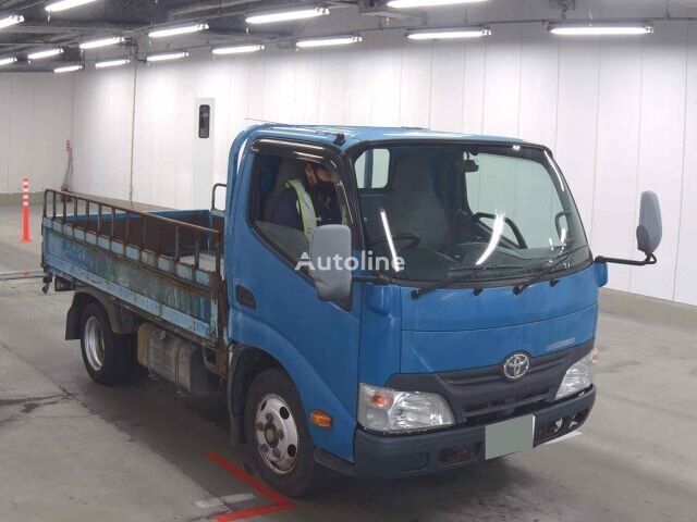 Toyota TOYOACE flatbed truck for sale Japan, DT41243