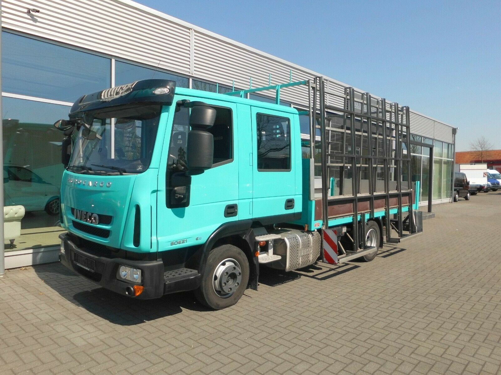 IVECO  Eurocargo 80E21  glass transport truck
