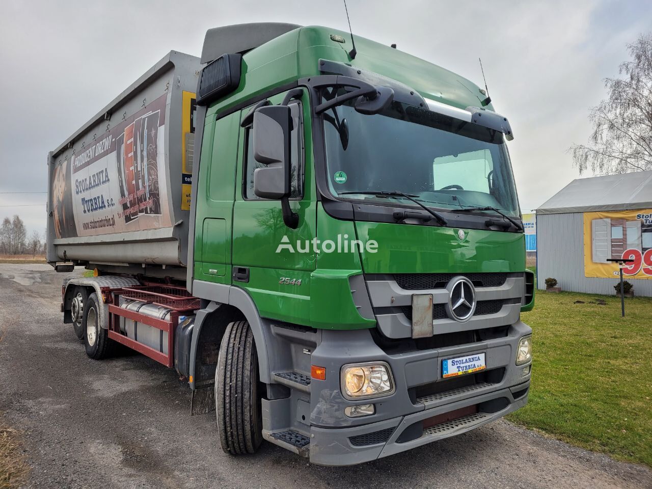 Mercedes-Benz Actros 2544 hook lift truck