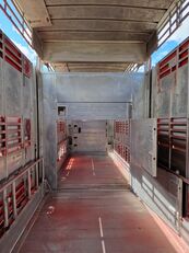 Pezzaioli SB 32 livestock semi-trailer for sale image 8 Pezzaioli SB 32 livestock semi-trailer image 8