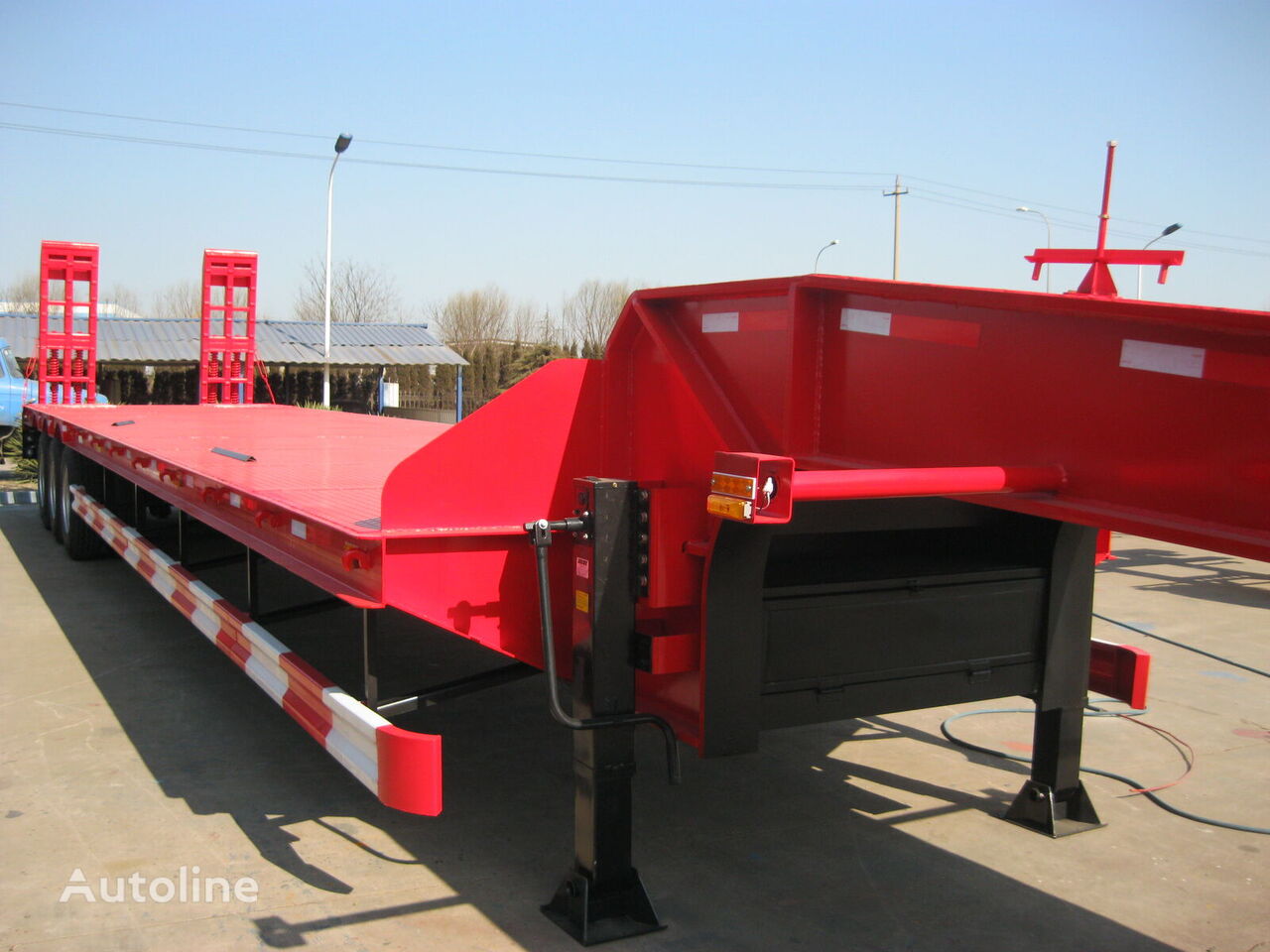 low bed semi-trailer