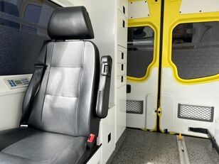 Mercedes-Benz Sprinter 319 CDI Ambulance for sale image 10 Mercedes-Benz Sprinter 319 CDI Ambulance image 10