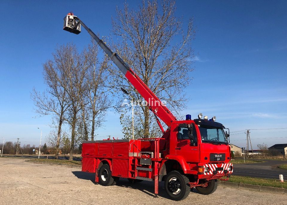 MAN Strazacki rescue hydraulic platform