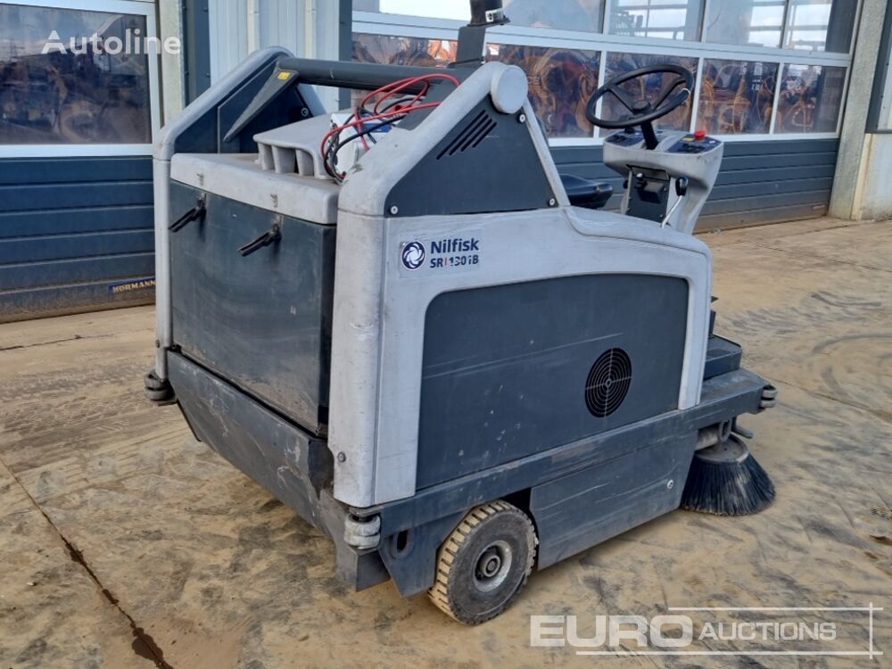 Buy Nilfisk SR1301B road sweeper by auction United Kingdom Leeds, GU39050