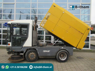 Ravo 5002 580 80km/h road sweeper