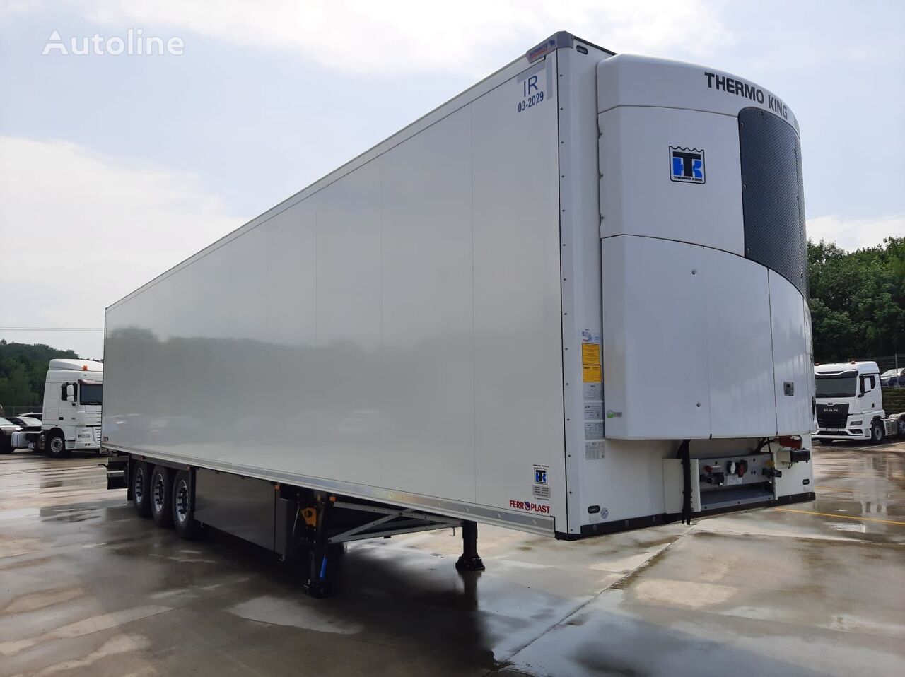 new Schmitz Cargobull THERMO KING SLX 300 / DOPPELSTOCK 30 IN STOCK AVAILABLE refrigerated semi-trailer