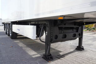KRONE Hook Refrigerator TK SLXe 300 semi-trailer refrigerated semi-trailer for sale image 9 KRONE Hook Refrigerator TK SLXe 300 semi-trailer refrigerated semi-trailer image 9