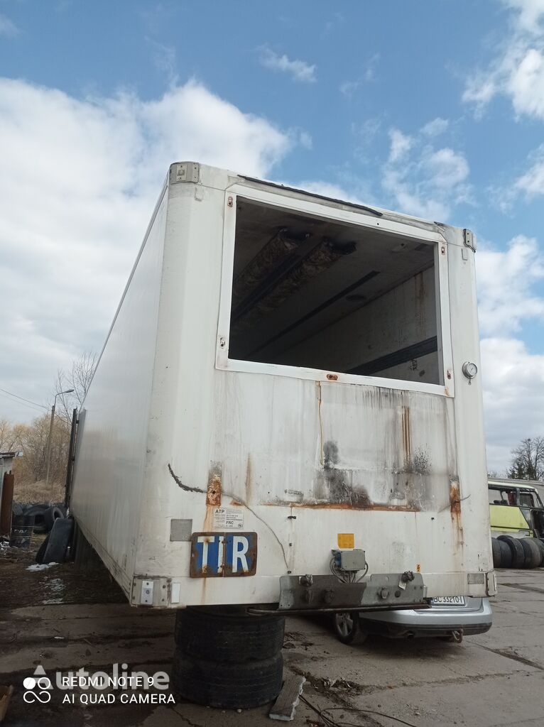 SCHMITZ CARGOBULL SD22E refrigerated semi-trailer