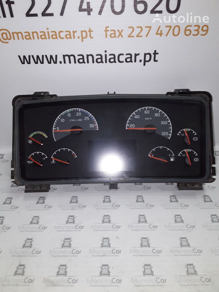 Volvo 20970778P02 dashboard for truck tractor