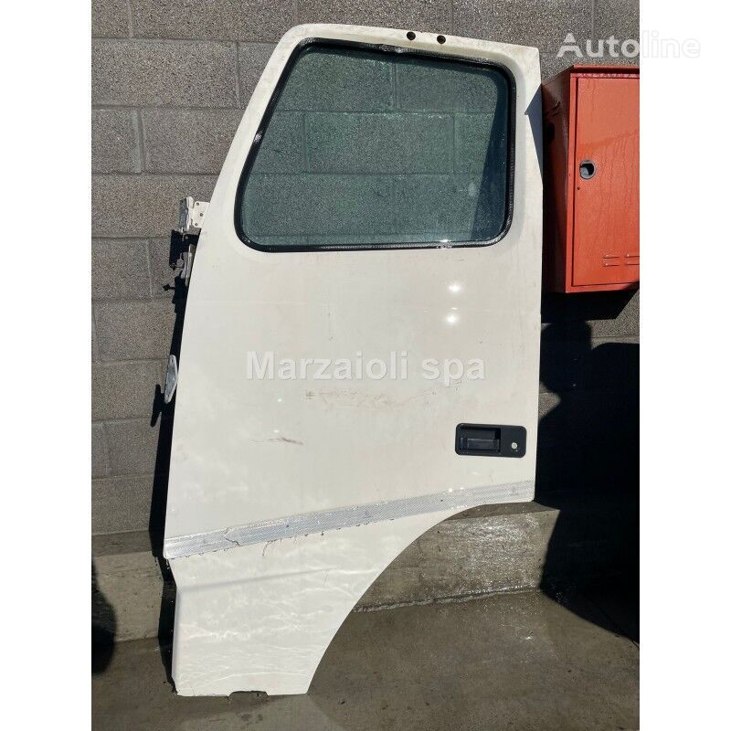 Door for Volvo FH truck for sale Italy Parma, FF27517