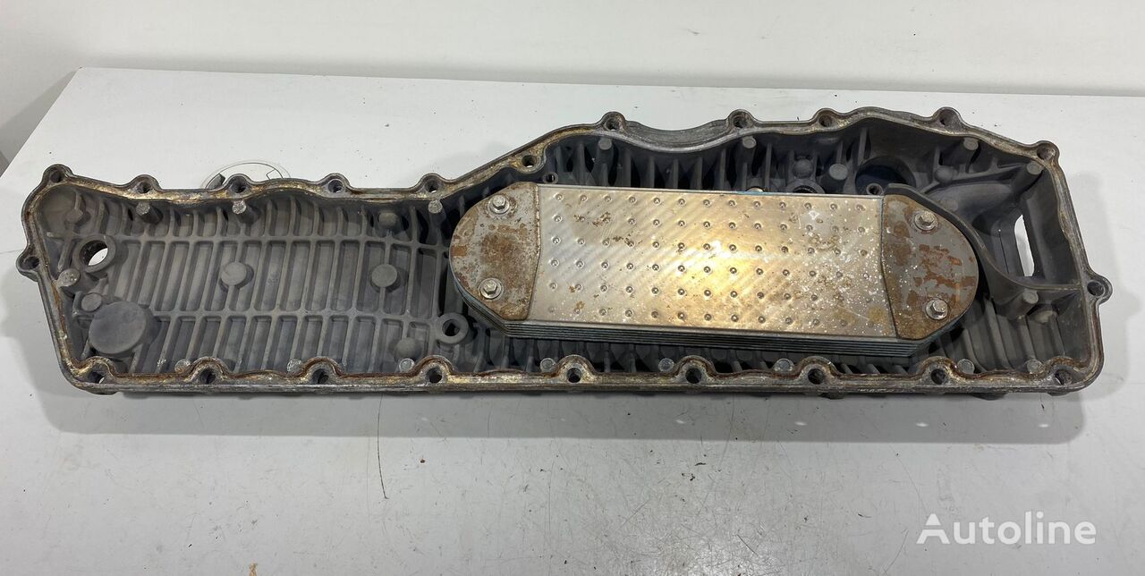 Volvo 20776627 engine oil cooler for Volvo truck for sale Portugal