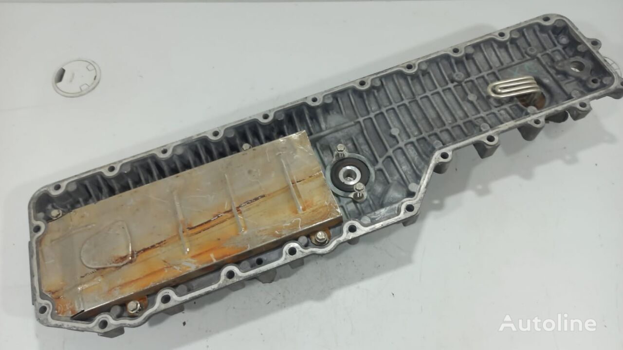 Volvo 21423744 engine oil cooler for Volvo truck for sale Portugal