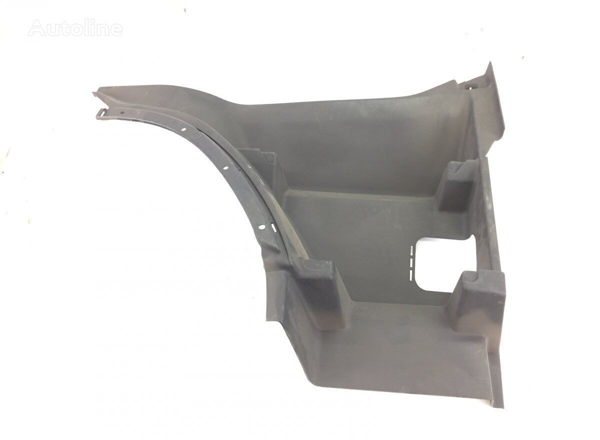 Volvo FH12 2-seeria (01.02-) 3175928 footboard for Volvo FH12, FH16, NH12, FH, VNL780 (1993-2014) truck tractor
