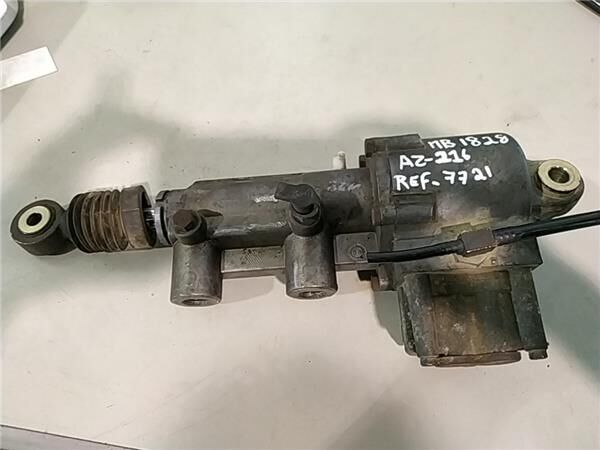 Selector De Marchas Mercedes-Benz ATEGO 1828 LS A 001 260 59 63 hydraulic cylinder for Mercedes-Benz ATEGO 1828 LS truck