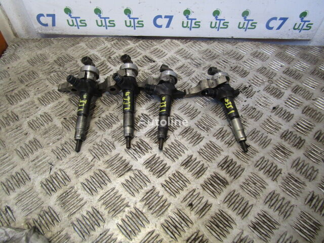 Isuzu NKR/GRAFTER 4JJ1 ‘DENSO’ injector for truck