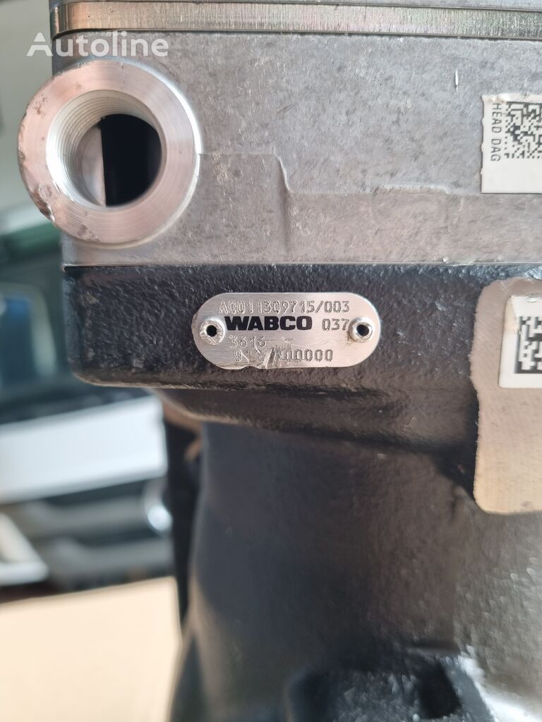 WABCO ATEGO EURO 6 A pneumatic compressor for Mercedes-Benz ATEGO EURO 6 truck